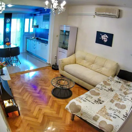 With A Parking Space - 13187