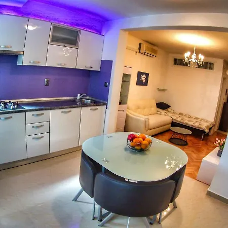 With A Parking Space - 13187